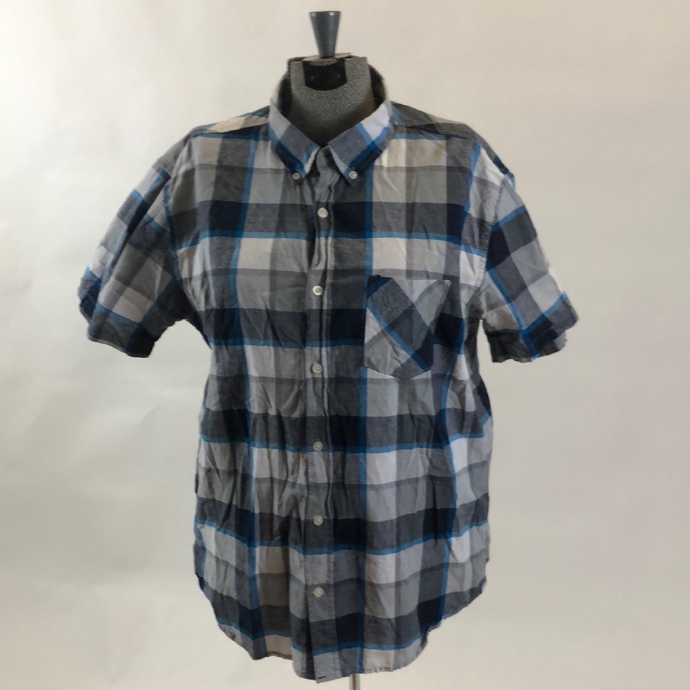 Aeropostale button shirt size Large